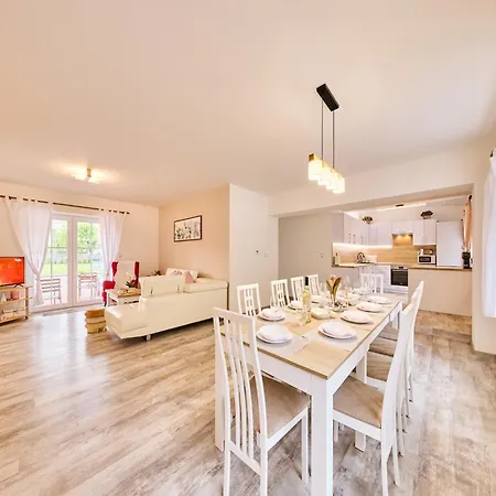 In East Bohemia With Pool & Nature Trails Villa *