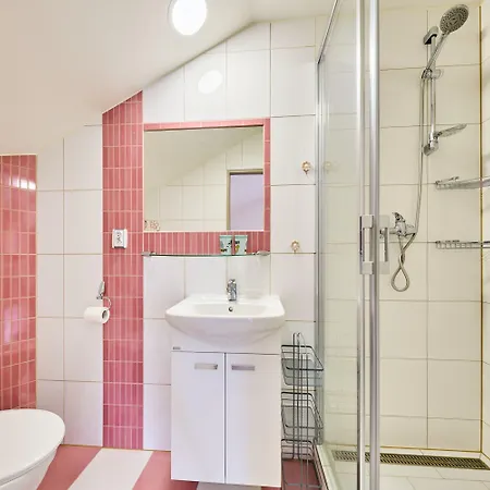 Villa In East Bohemia With Pool & Nature Trails Svoboda nad Úpou