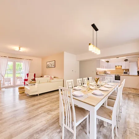 Villa In East Bohemia With Pool & Nature Trails *